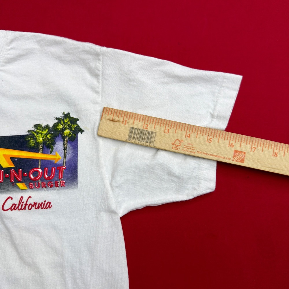 In-N-Out Burger California Classic Car Graphic T-Shirt Mens Small White Cotton - Picture 4 of 8